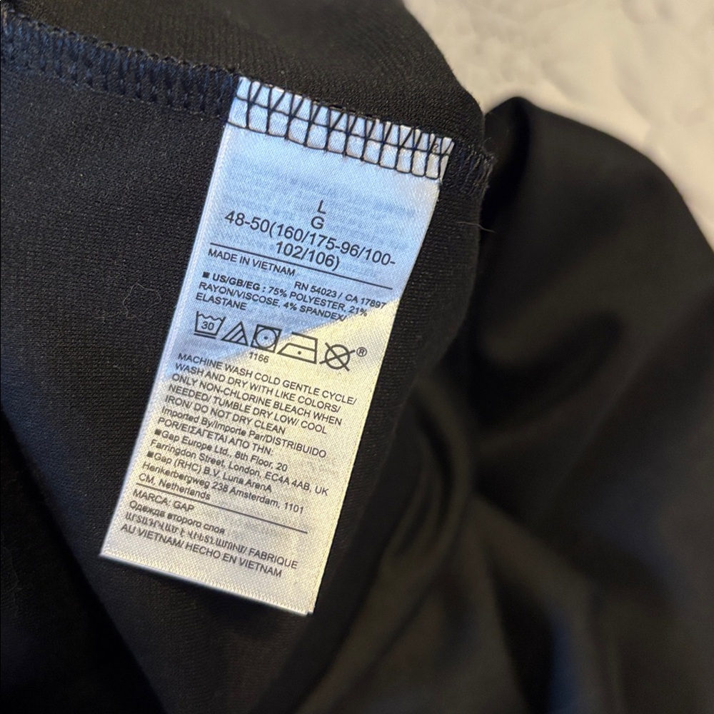 NWOT GAP Black Flare Women's Pants - Picture 8 of 9